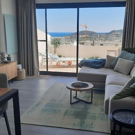 Camporrosso Pool View Апартаменты *